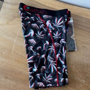 Ethika Men’s Black and Red 3D Pattern boxers w/3D glasses. NWT